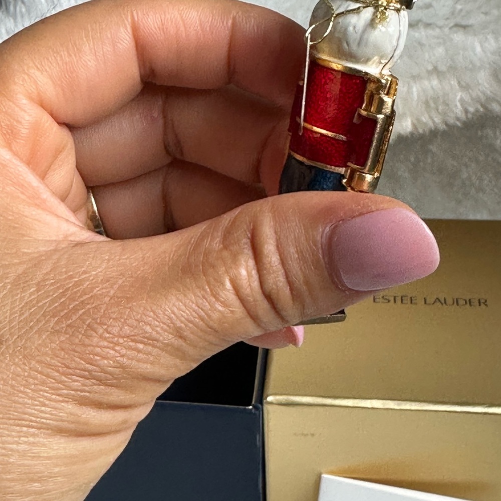 Estee Lauder Gold Floral Perfume Compact View 5